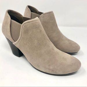 VANELI JODY TRUFFLE SUEDE BOOTS SIZE 6.5